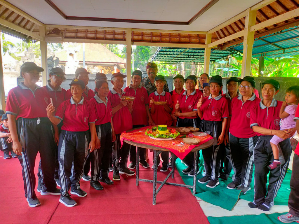 Perayaan HUT Lansia Werda Mandiri Banjar Tauman yang ke- XV Tahun 2023